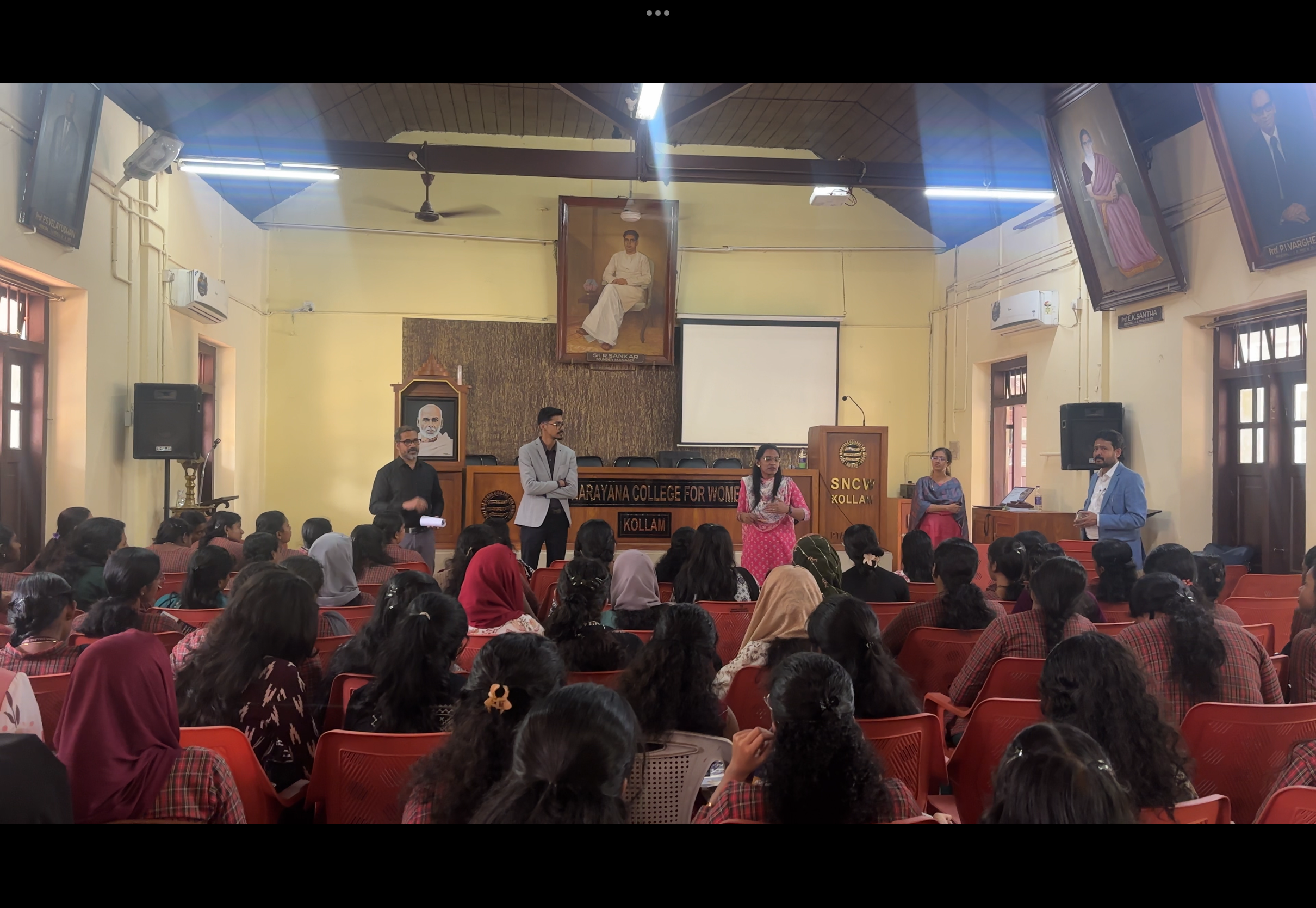 Seminar at SN College – photo 12
